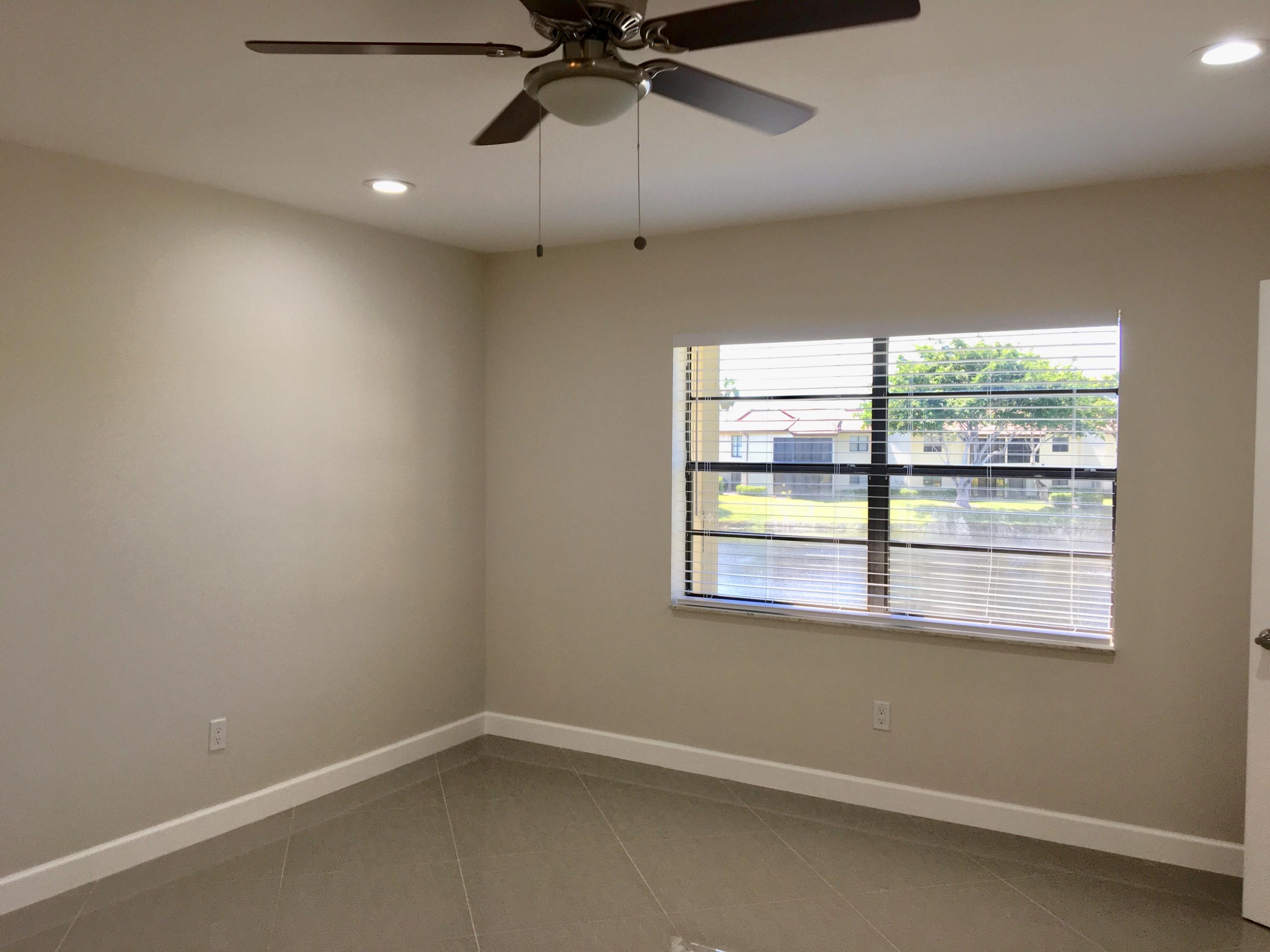 21731 Arriba Real, Unit 27D Boca Raton, FL 33433 - Photo 27 of 42 Guest Bedroom
