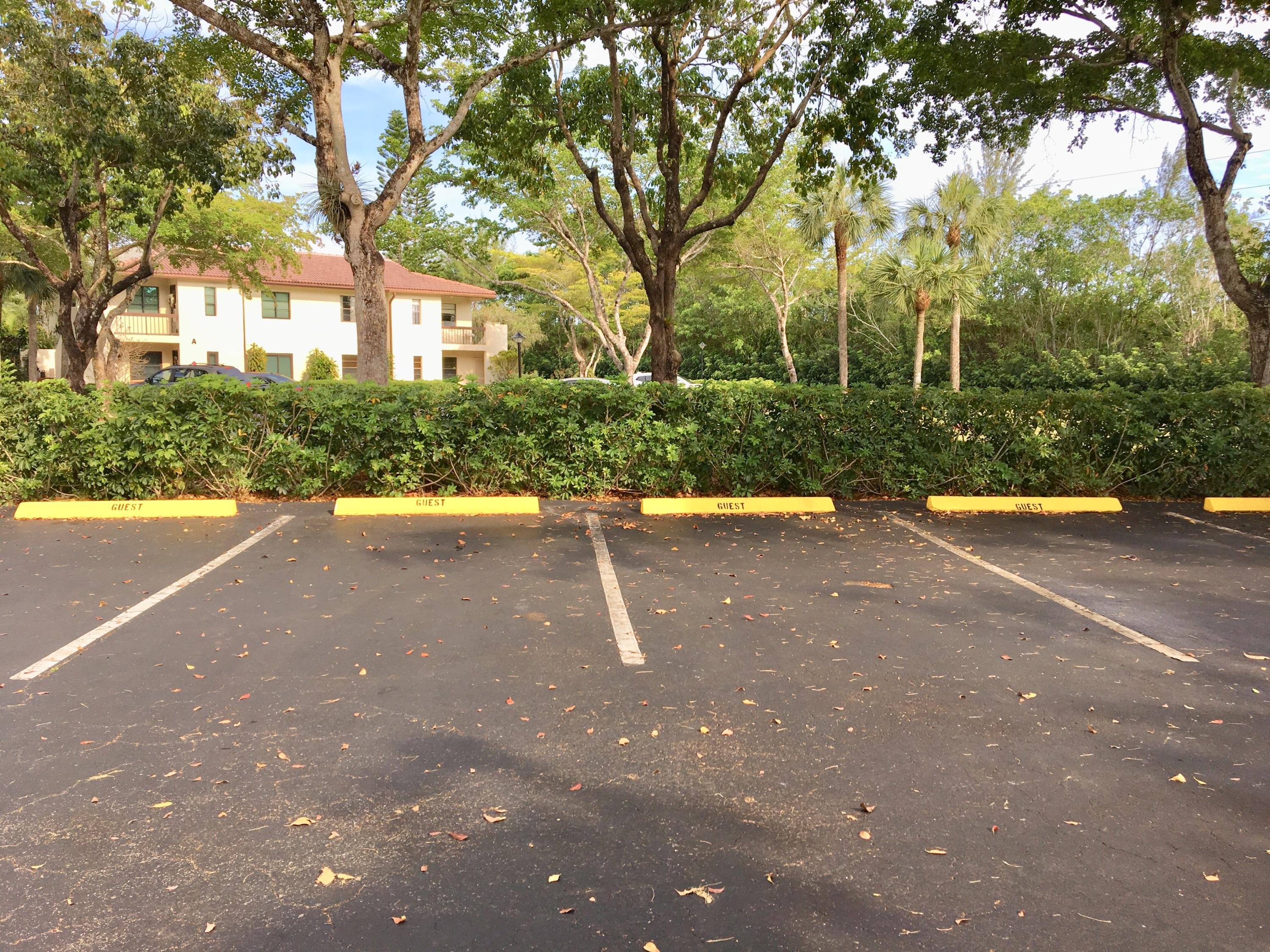 21731 Arriba Real, Unit 27D Boca Raton, FL 33433 - Photo 35 of 42 Guest parking