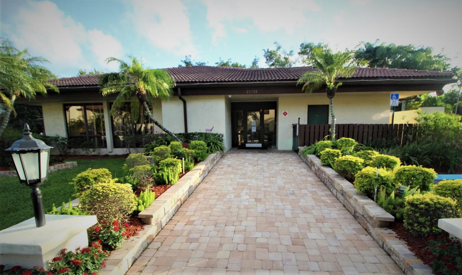 21731 Arriba Real, Unit 27D Boca Raton, FL 33433 - Photo 37 of 42 Glades Club House