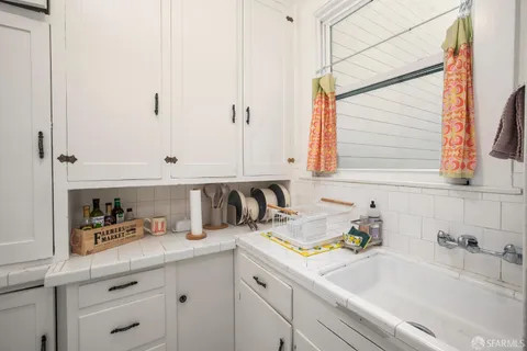 $1,600,000 | 326 11th Avenue, San Francisco, CA 94118