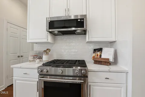 $925,000 | 202 Sir Walker Lane, Cary, NC 27519