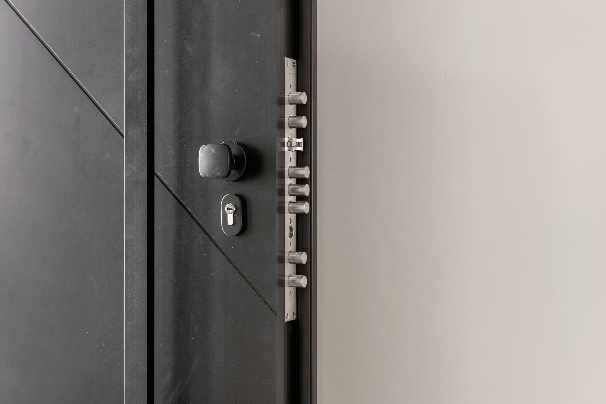 2885 East View Pointe Drive Washington, UT 84780 - Photo 6 of 99 Front Exterior Door Bolt Lock Security Feature