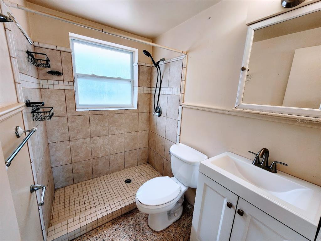 385 Pelican Road Venice, FL 34293 - Photo 17 of 45