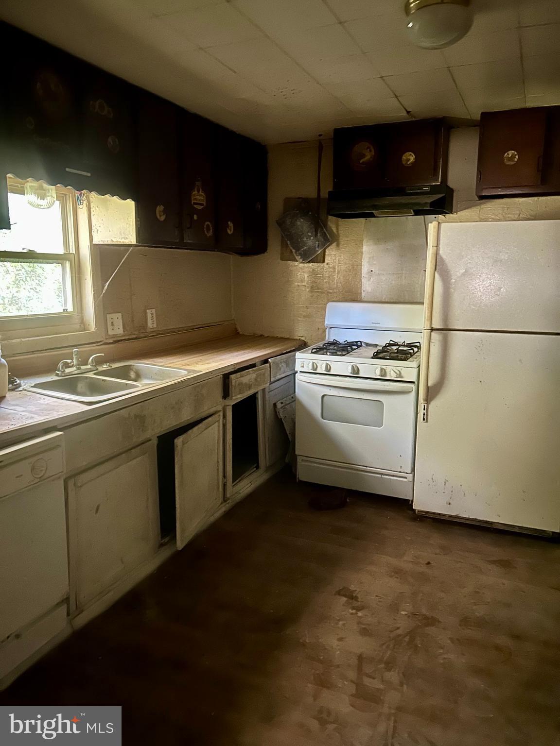 663 Voshells Mill Star Hill Road Dover, DE 19901 - Photo 8 of 15 Kitchen