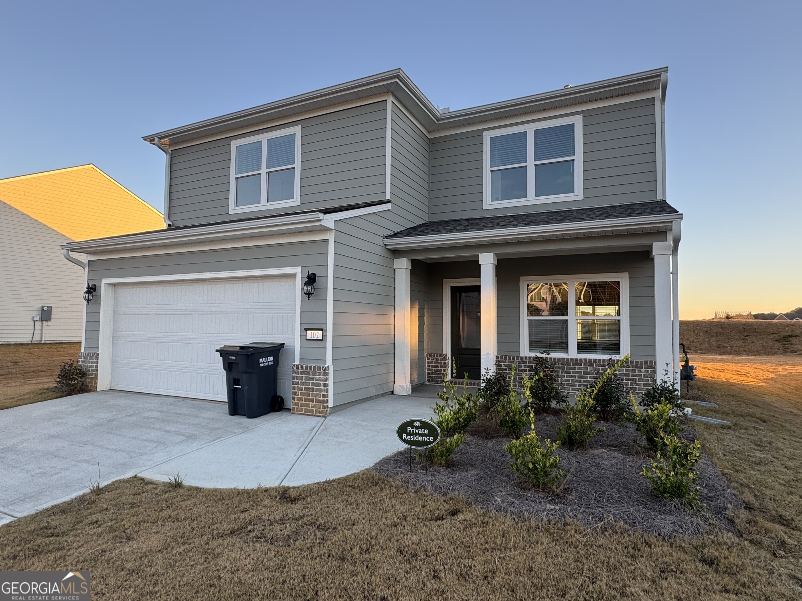 102 Lavender Circle Calhoun, GA 30701 - Photo 3 of 28
