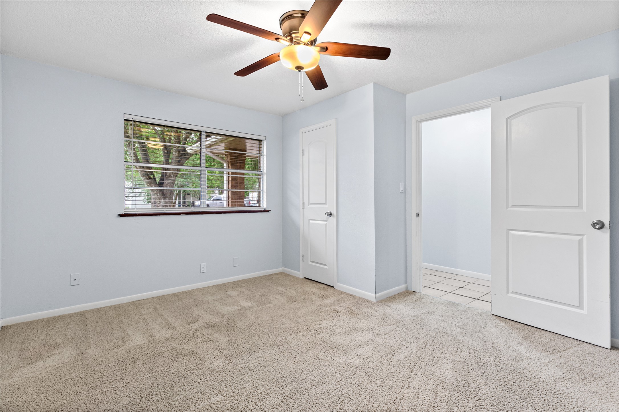 416 East Myrtle Street Angleton, TX 77515 - Photo 5 of 22