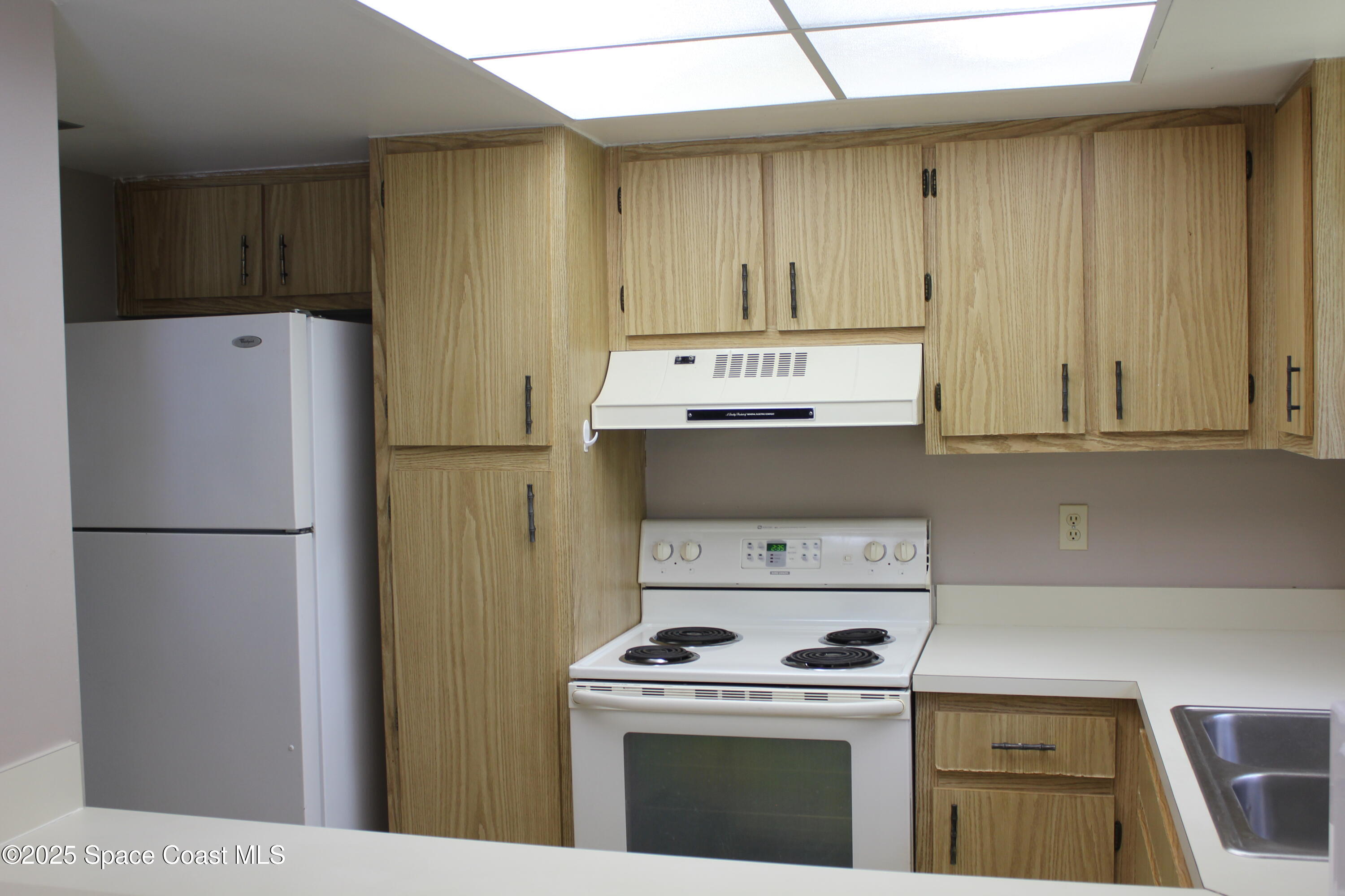 586 North Wickham Road, Unit 62 Melbourne, FL 32935 - Photo 6 of 19 IMG_5022