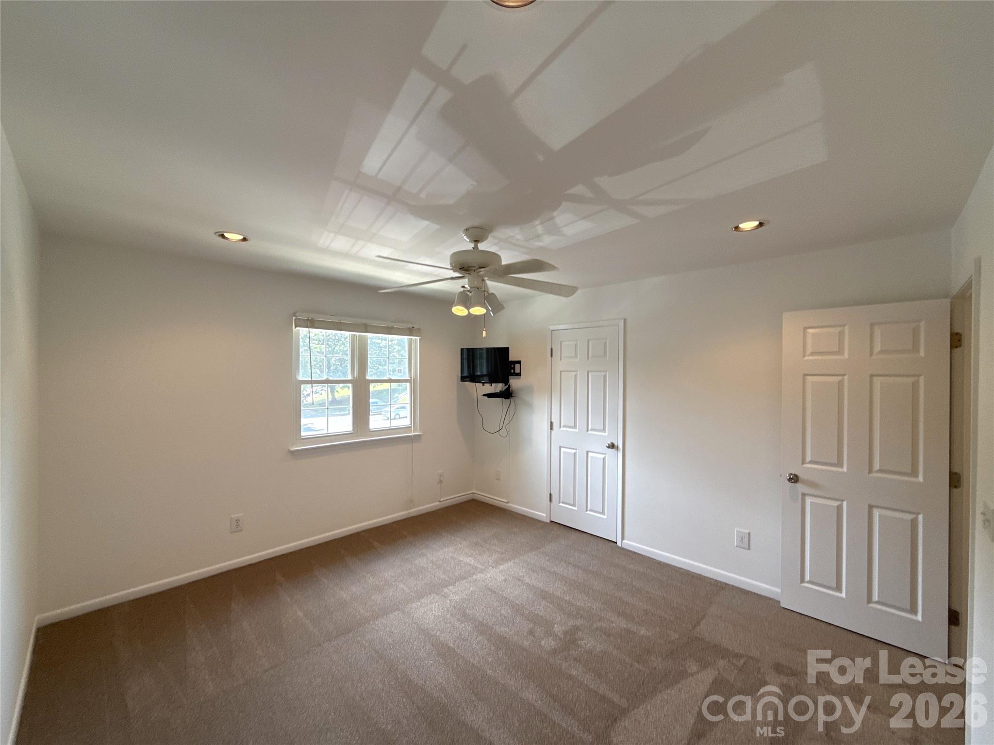 6034 Heath Valley Road Charlotte, NC 28210 - Photo 7 of 11