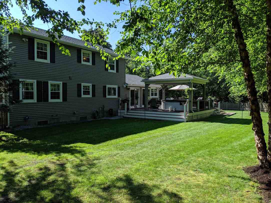 101 Magnolia Road Manchester, NH 03104 - Photo 2 of 33 Gallery Image 2