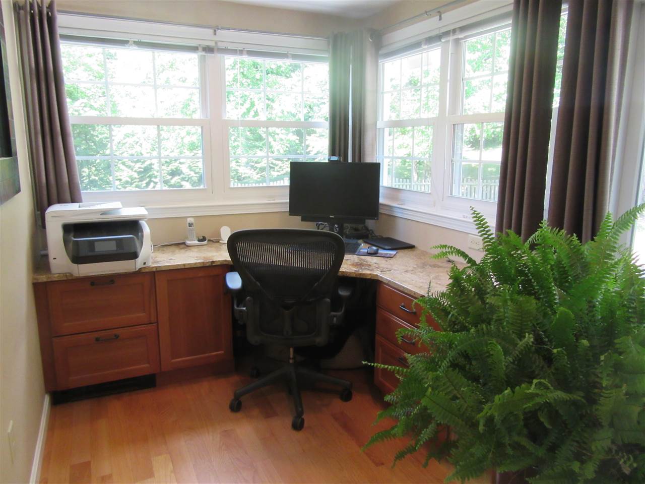 101 Magnolia Road Manchester, NH 03104 - Photo 12 of 33 Gallery Image 12