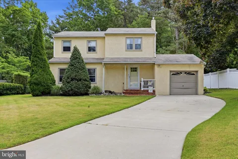 $399,000 | 7 Pin Oak Court, Blackwood, NJ 08012