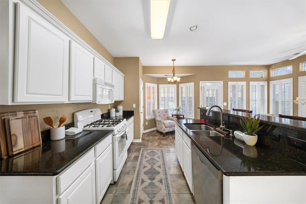 701 Redwood Pass Canton, GA 30114 - Photo 12 of 45