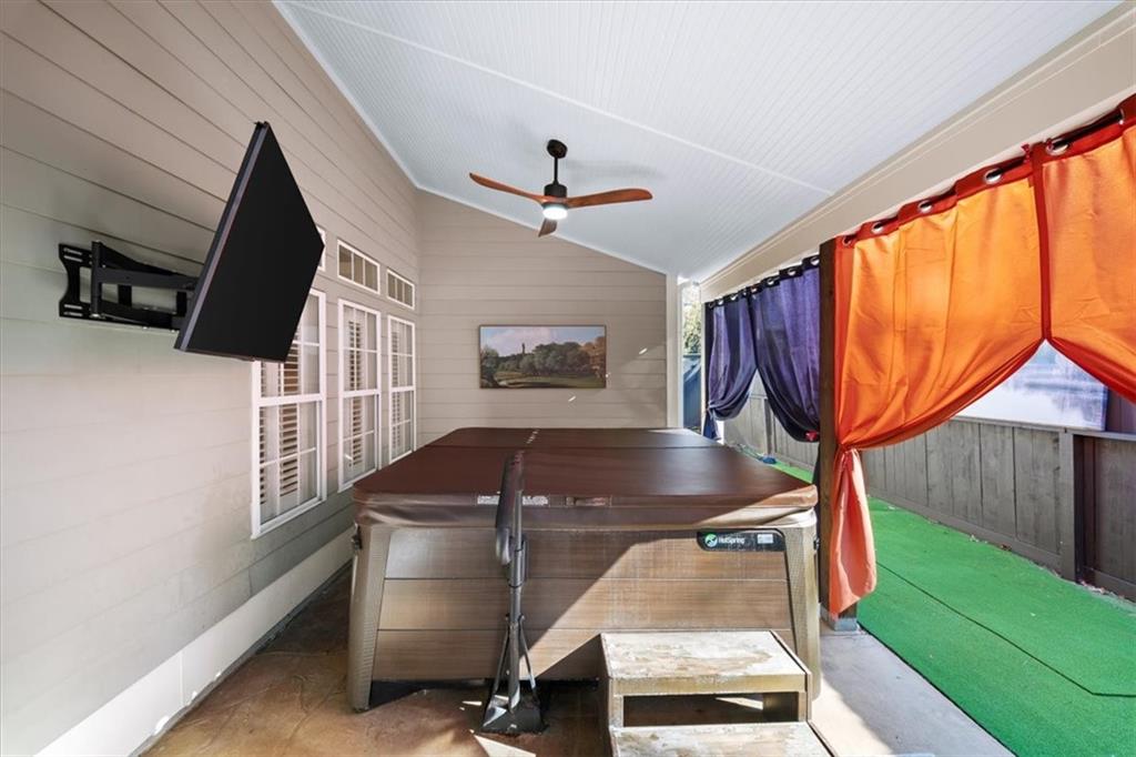 701 Redwood Pass Canton, GA 30114 - Photo 10 of 45 a room with furniture and a window