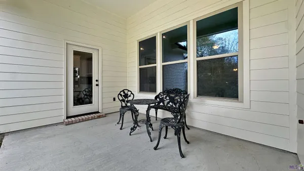 $450,000 | 16045 Greycliff Avenue, Pride, LA 70770