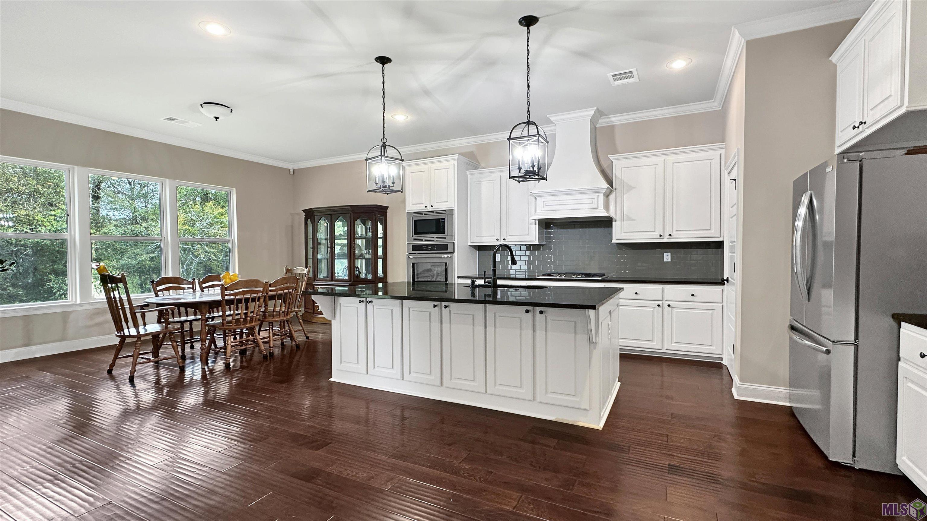 16045 Greycliff Avenue Pride, LA 70770 - Photo 3 of 29