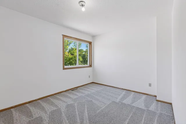 $375,000 | 11984 Orchid Street, Coon Rapids, MN 55433