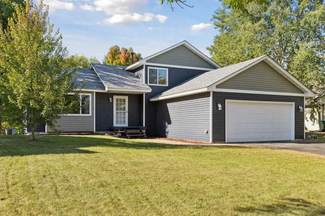 $375,000 | 11984 Orchid Street, Coon Rapids, MN 55433