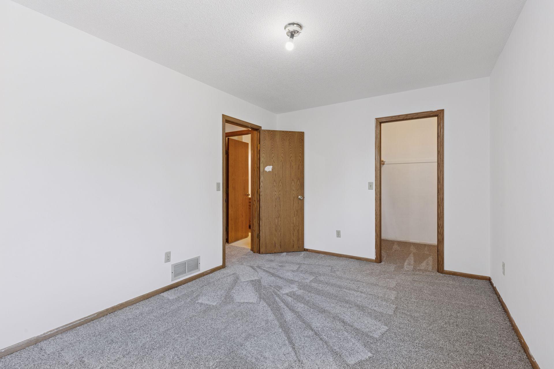 11984 Orchid Street Coon Rapids, MN 55433 - Photo 21 of 37