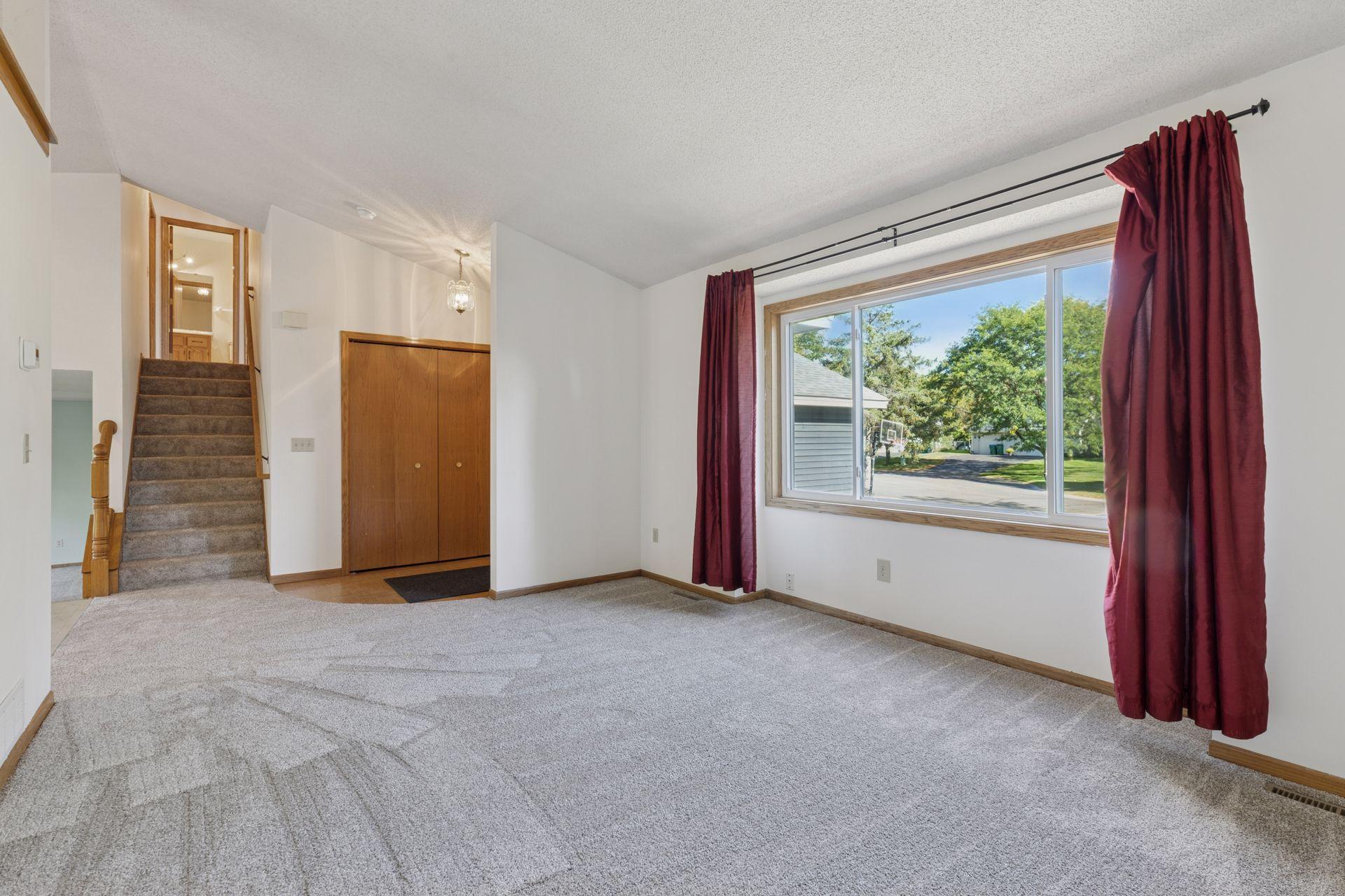 11984 Orchid Street Coon Rapids, MN 55433 - Photo 4 of 37