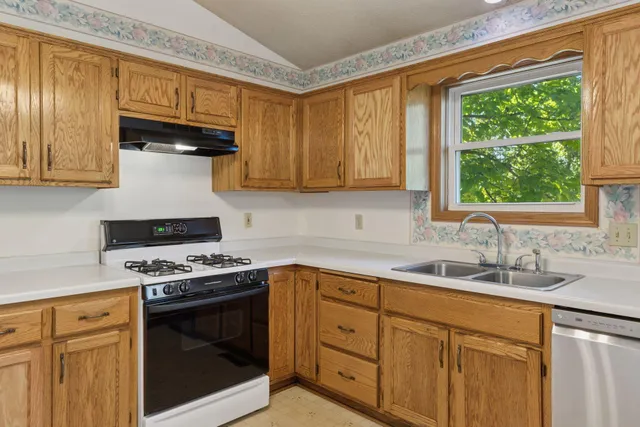 $375,000 | 11984 Orchid Street, Coon Rapids, MN 55433