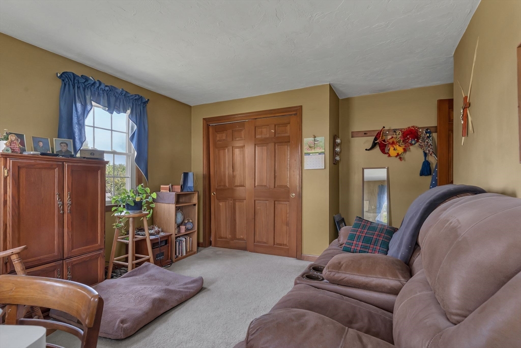 31 Fox Run Road Bellingham, MA 02019 - Photo 17 of 42