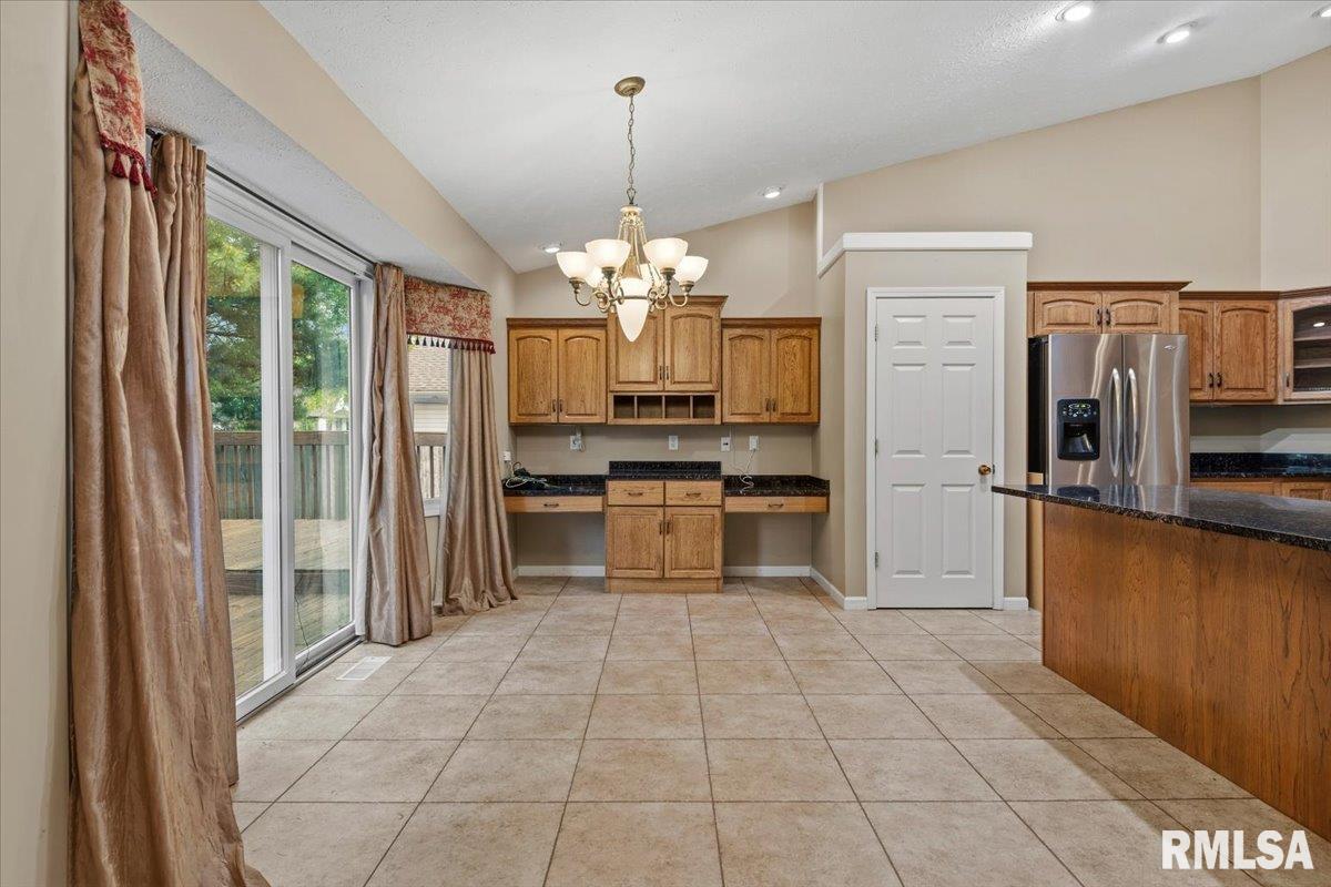 2601 Chicory Drive Springfield, IL 62711 - Photo 9 of 50