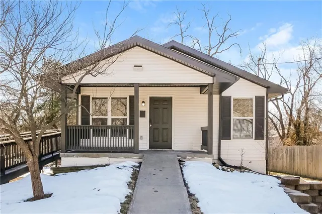 $2,190 | 543 Richfield Road, Liberty, MO 64068