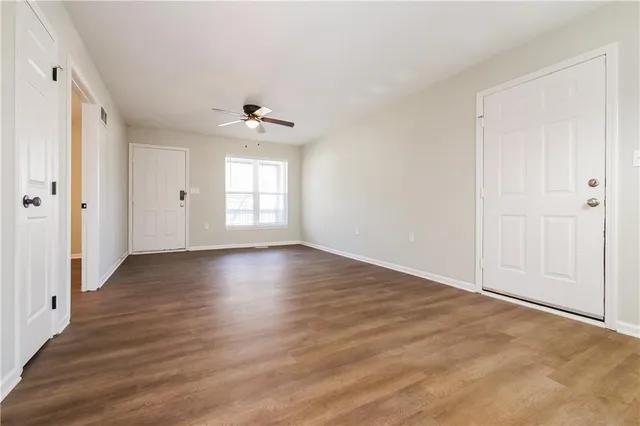 $2,190 | 543 Richfield Road, Liberty, MO 64068