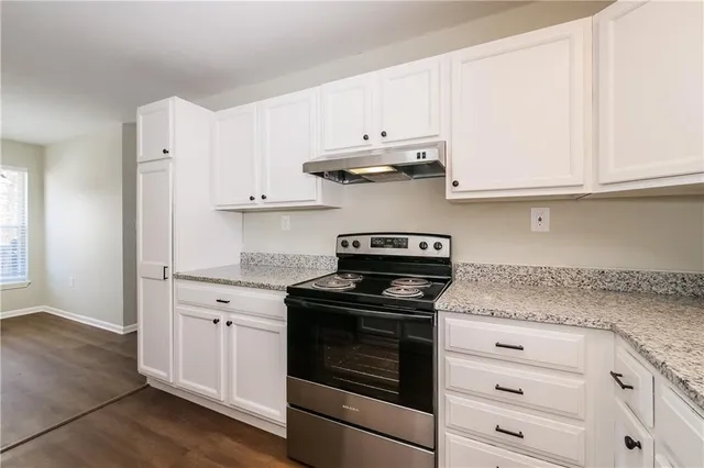 $2,190 | 543 Richfield Road, Liberty, MO 64068