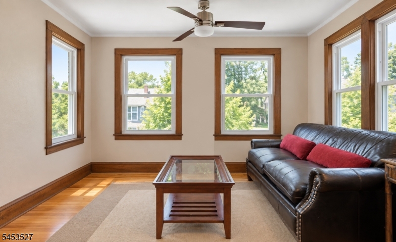 17 Ferncliff Road Bloomfield, NJ 07003 - Photo 8 of 32 Gallery Image 8