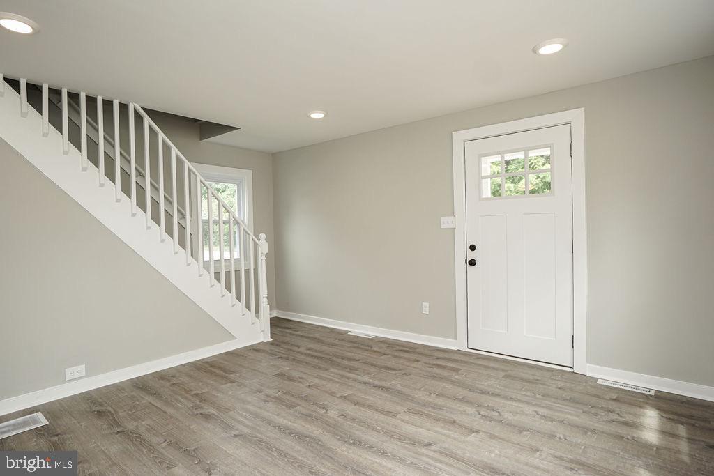 453 Tansboro Road Atco, NJ 08004 - Photo 4 of 37 Gallery Image 4