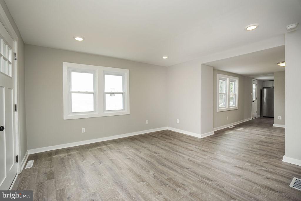 453 Tansboro Road Atco, NJ 08004 - Photo 5 of 37 Gallery Image 5