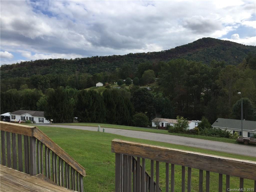 89 Reeves Road Leicester, NC 28748 - Photo 6 of 15 Gallery Image 6