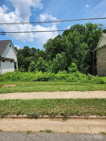 $350,000 | 21910 Torrence Chapel Road, Cornelius, NC 28031