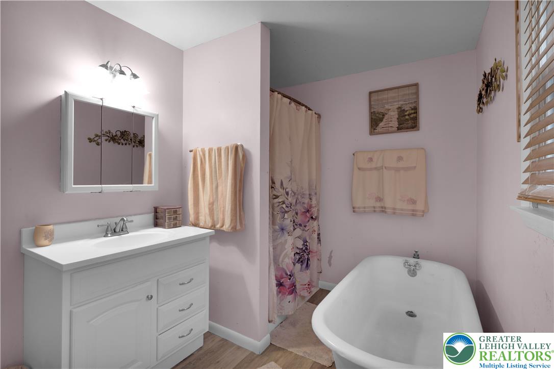 99 Garibaldi Avenue Roseto, PA 18013 - Photo 21 of 39