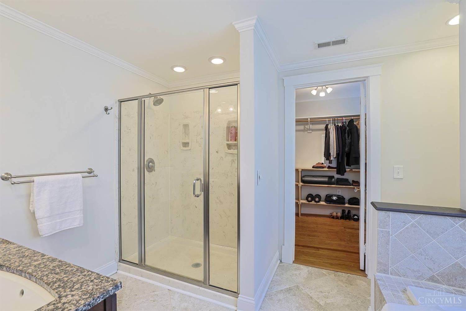 1308 Edwards Road Cincinnati, OH 45208 - Photo 30 of 52
