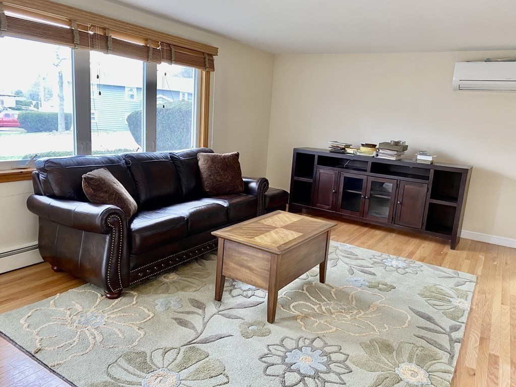 39 Tumelty Road Peabody, MA 01960 - Photo 11 of 30 Gallery Image 11