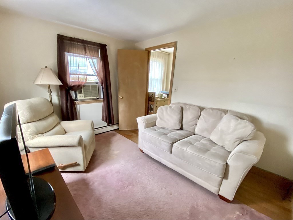 39 Tumelty Road Peabody, MA 01960 - Photo 12 of 30 Gallery Image 12