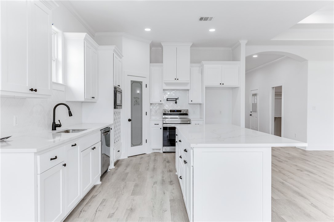 2102 Aleppo Court Bryan, TX 77807 - Photo 12 of 31