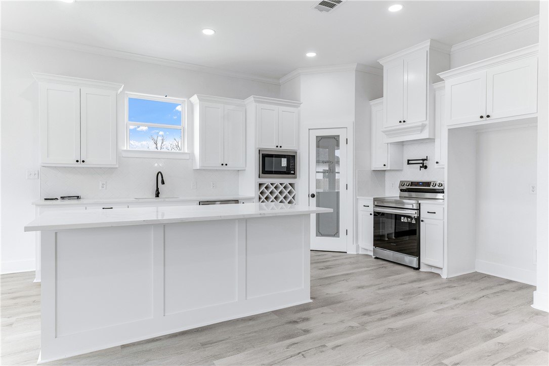 2102 Aleppo Court Bryan, TX 77807 - Photo 10 of 31