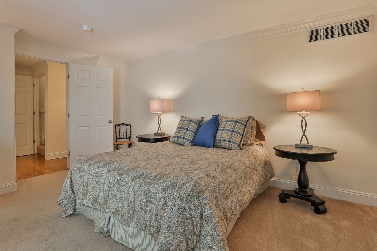 18 Linden Street, Unit 3 Exeter, NH 03833 - Photo 26 of 33 Gallery Image 26