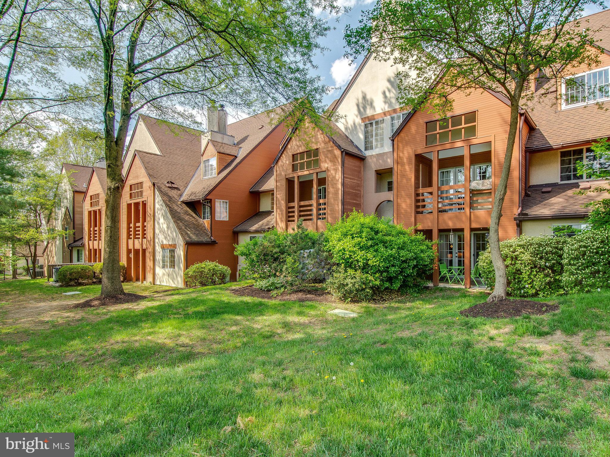 4954 Columbia Road, Unit 28 Columbia, MD 21044 - Photo 15 of 23 Exterior (Rear)