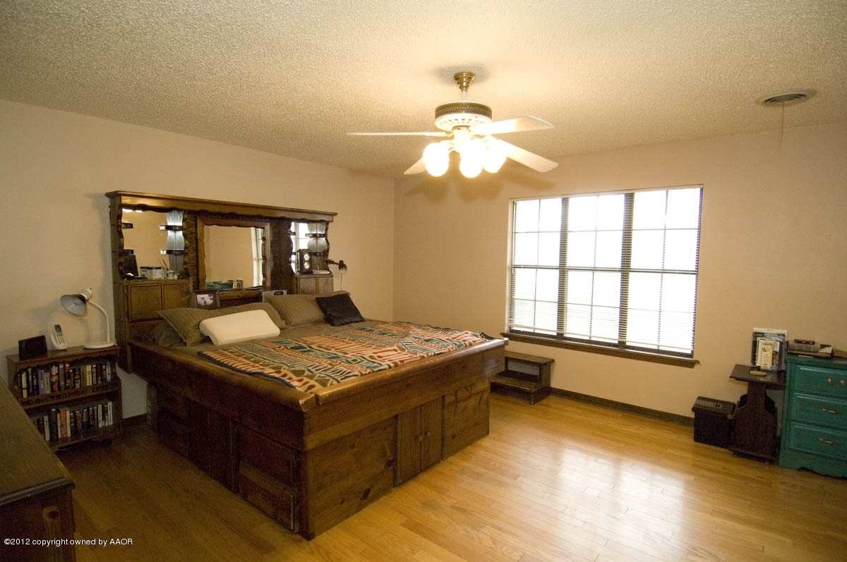 6409 Drexel Road Amarillo, TX 79109 - Photo 14 of 44 master view 1