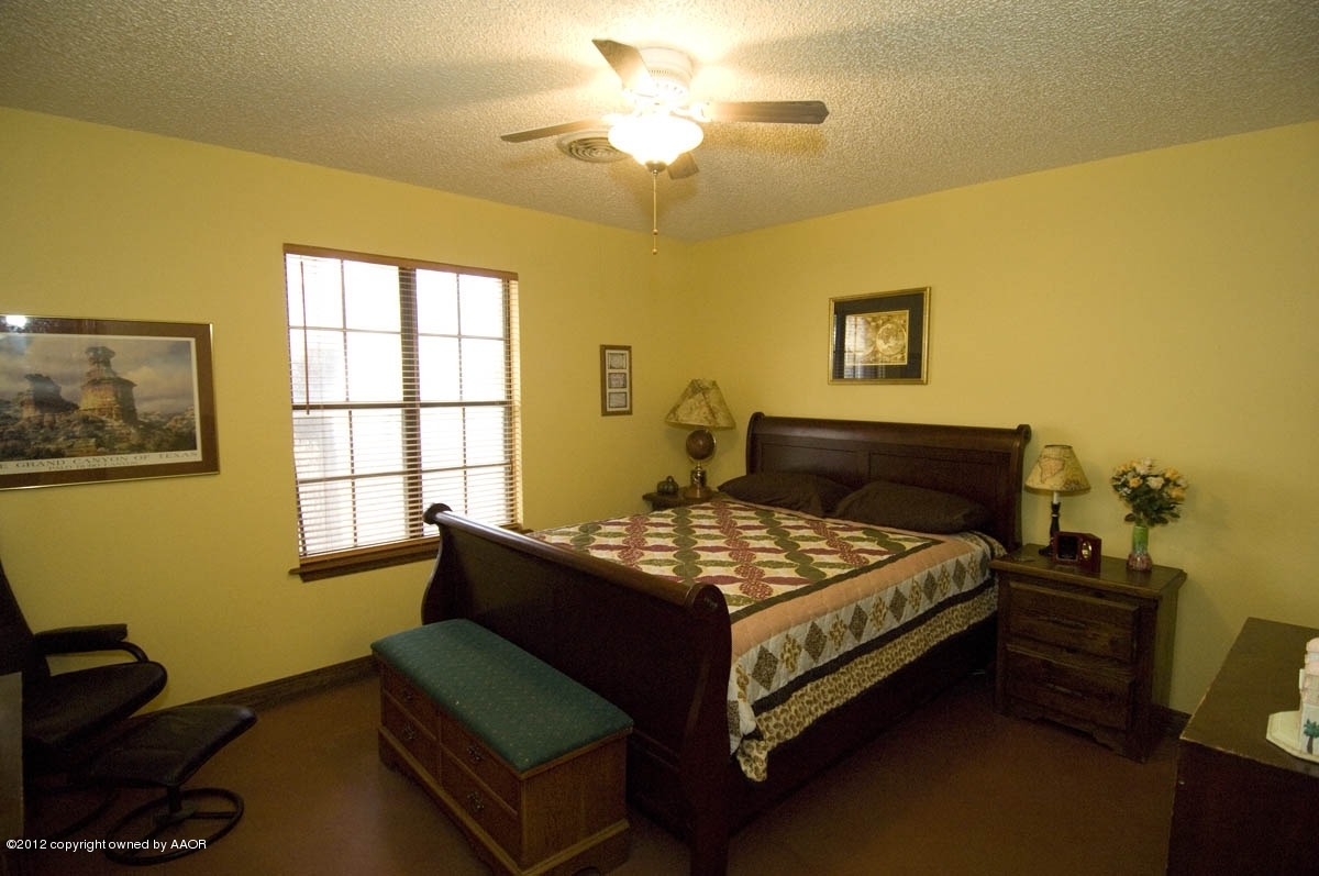 6409 Drexel Road Amarillo, TX 79109 - Photo 21 of 44 bedroom 2 view 1