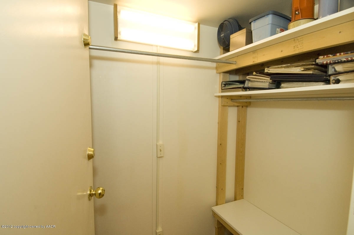 6409 Drexel Road Amarillo, TX 79109 - Photo 29 of 44 safe room view 1