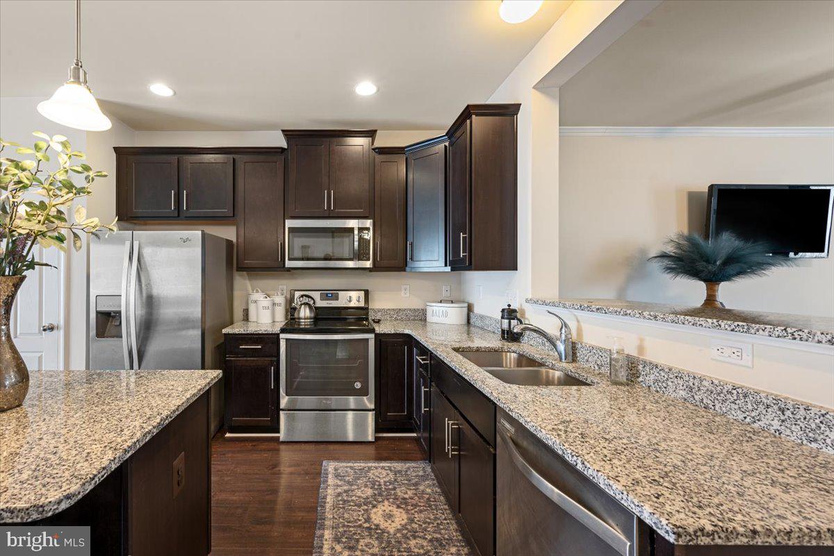 176 Schramm Loop Stephens City, VA 22655 - Photo 12 of 30 Granite counters