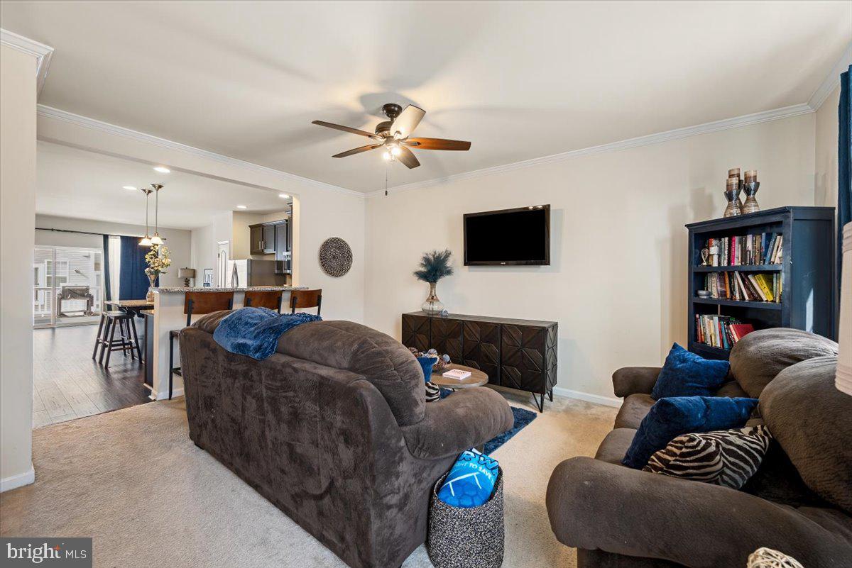 176 Schramm Loop Stephens City, VA 22655 - Photo 15 of 30 Living Room