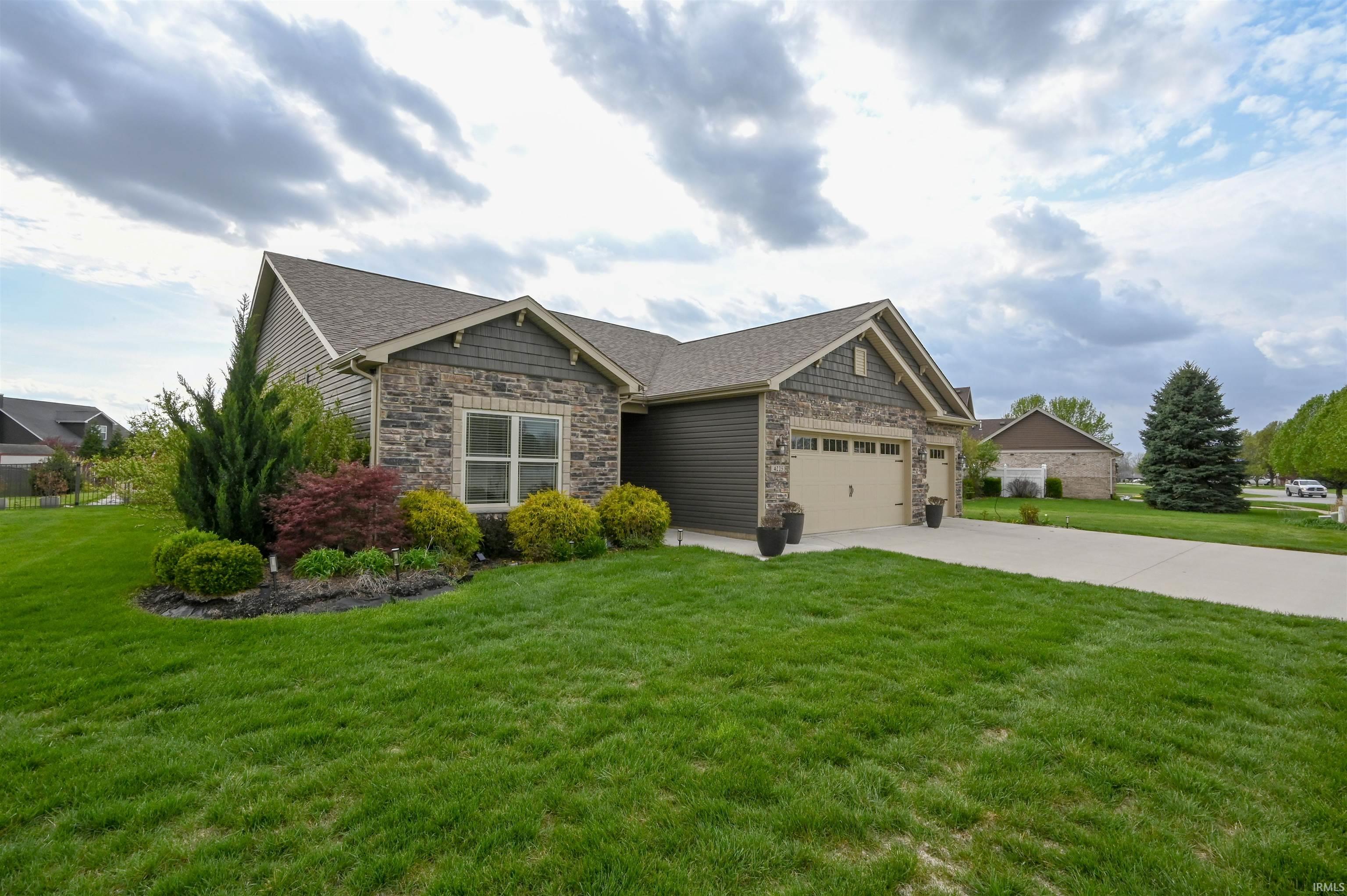 4225 Albright Road Kokomo, IN 46902 - Photo 2 of 26