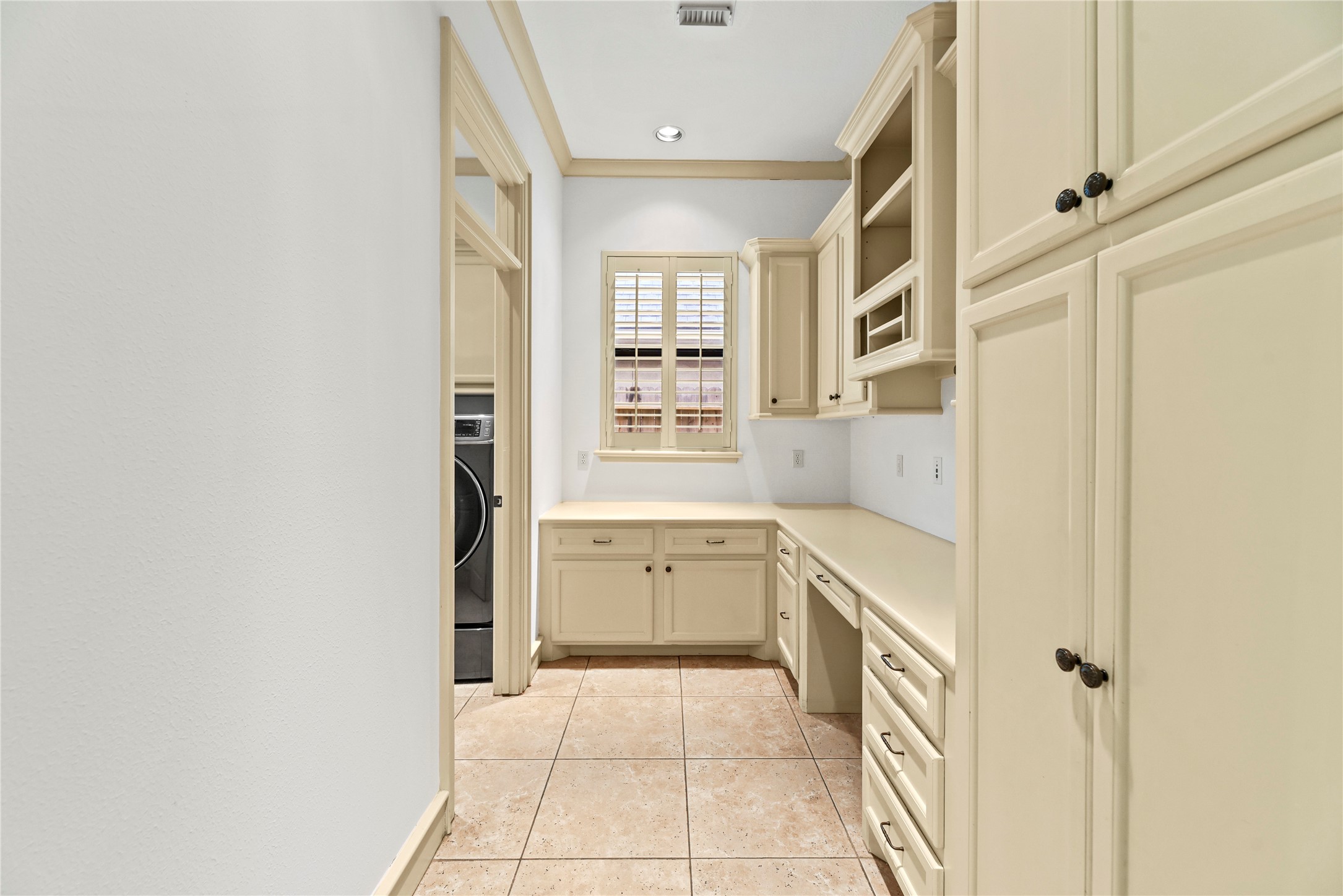 16610 Champagne Falls Court Spring, TX 77379 - Photo 26 of 45 a spacious bathroom with a granite countertop sink a toilet and a bathtub