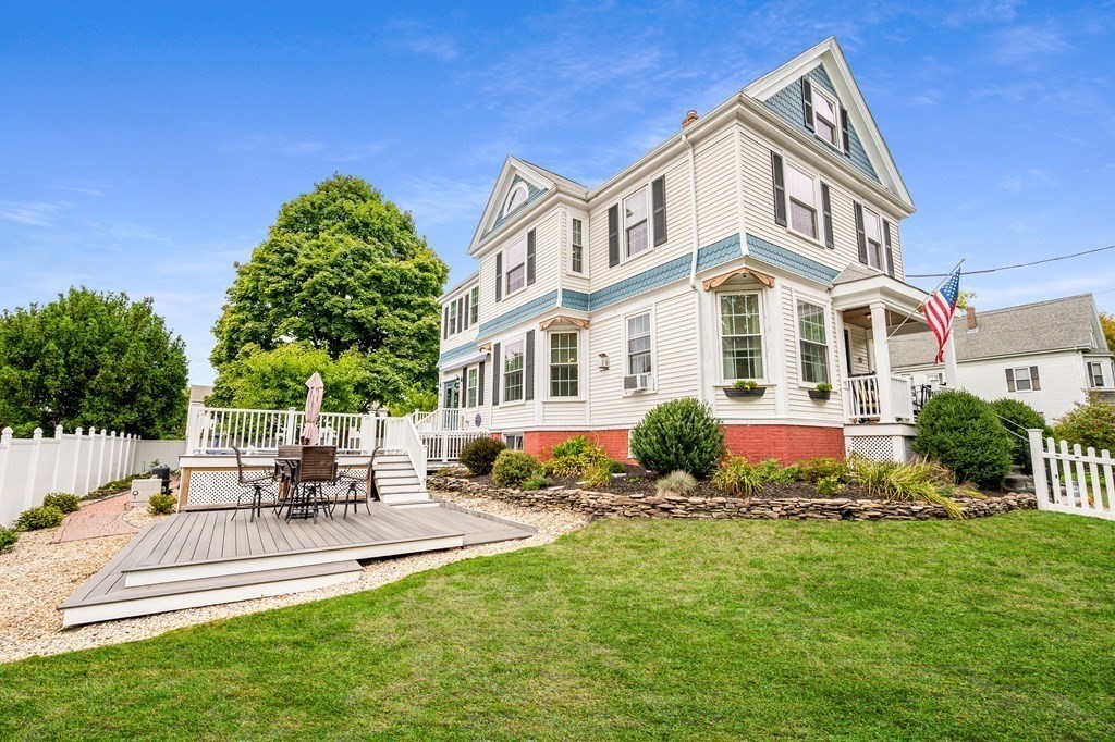15 Perry Street Danvers, MA 01923 - Photo 1 of 41 Gallery Image 1
